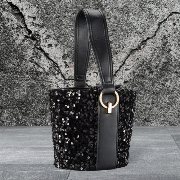 NWT Bagley Mischka Black Sequin Bucket Bag - Picture 3 of 11